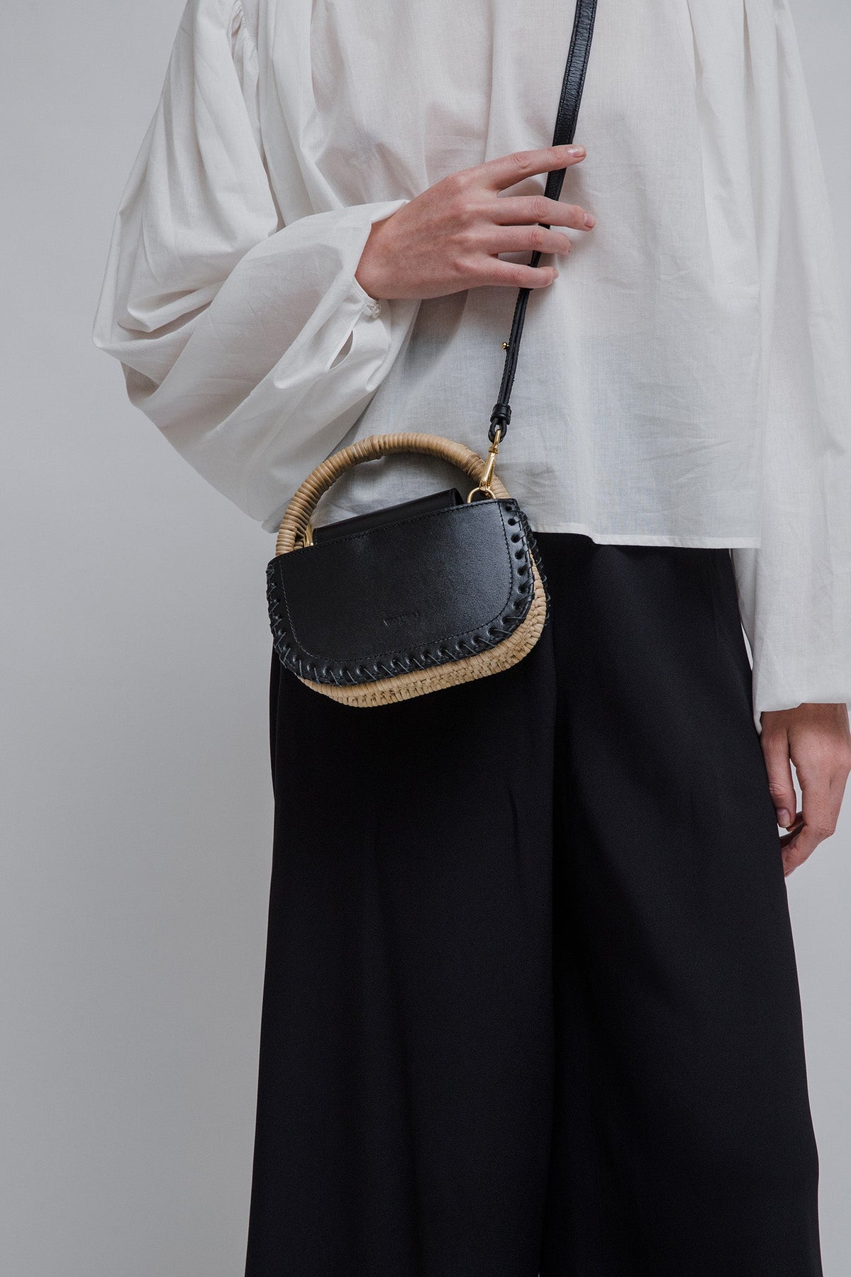 WAIWAI RIO ワイワイリオ Gal Bag Gal Bag Black – WAIWAI RIO GLOBAL